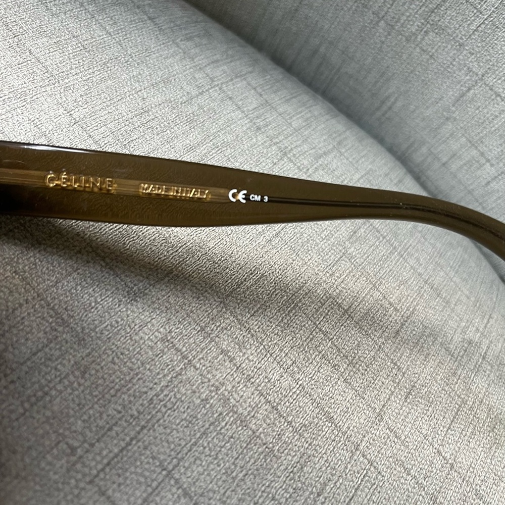 Celine sunglass. New, never worn. - Picture 3 of 5